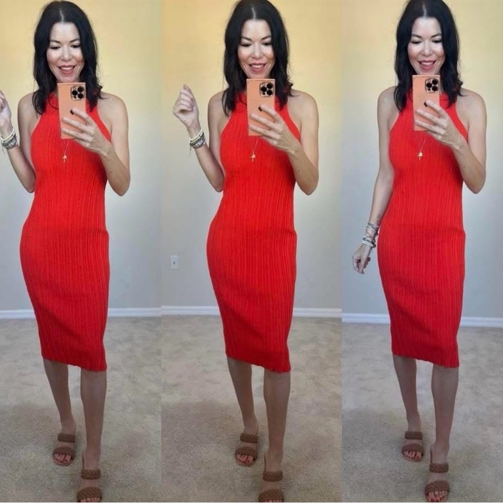 NEW WITH TAGS. Sleeveless Red Ribbed Midi Dress. SIZE MEDIUM.